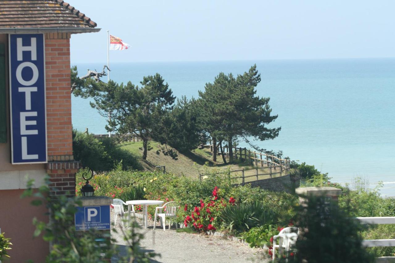 Hotel Royal Albion Mesnil-Val-Plage Exterior photo